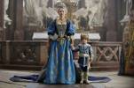 The Musketeers Anne et son fils 